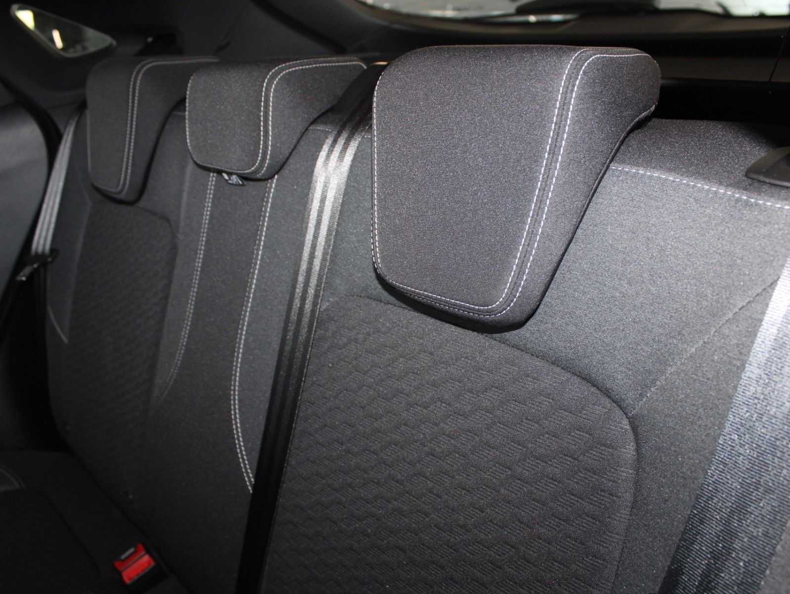Fahrzeugabbildung Ford Puma MHEV Titanium AUTOMATIK LED NAVI WinterPak