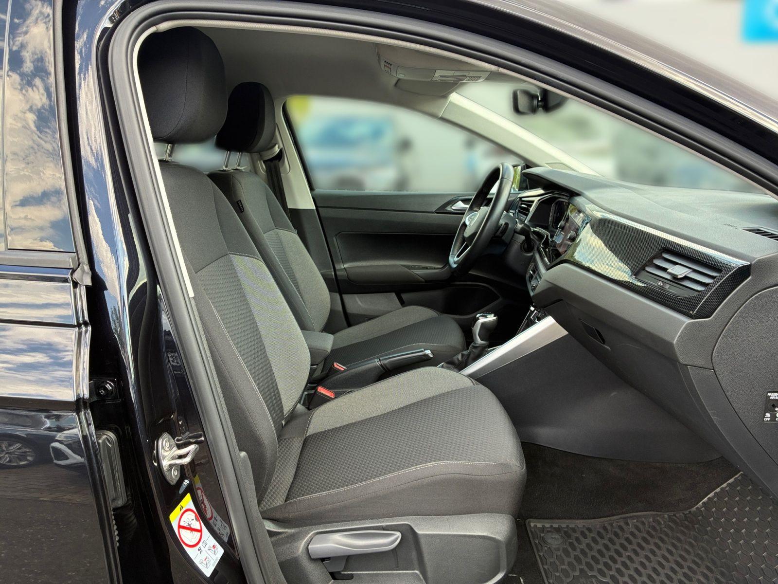 Volkswagen Polo Life 1.0 TSI DSG / Navi, CarPlay, LED, SHZ