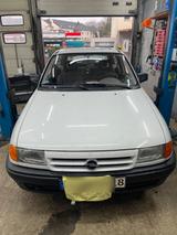 Opel Astra 1.8i GLCC  Sonderausstattung Ro... - Opel aus 1993