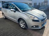 Peugeot 5008 1.6 Premium 120 VTi Premium 7-Sitzer - Peugeot 5008: Vti