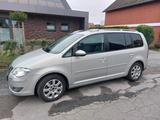 Volkswagen VW Touran 2.0 TDI 170 PS DPF Highline - Volkswagen Touran: Ps TDI 170