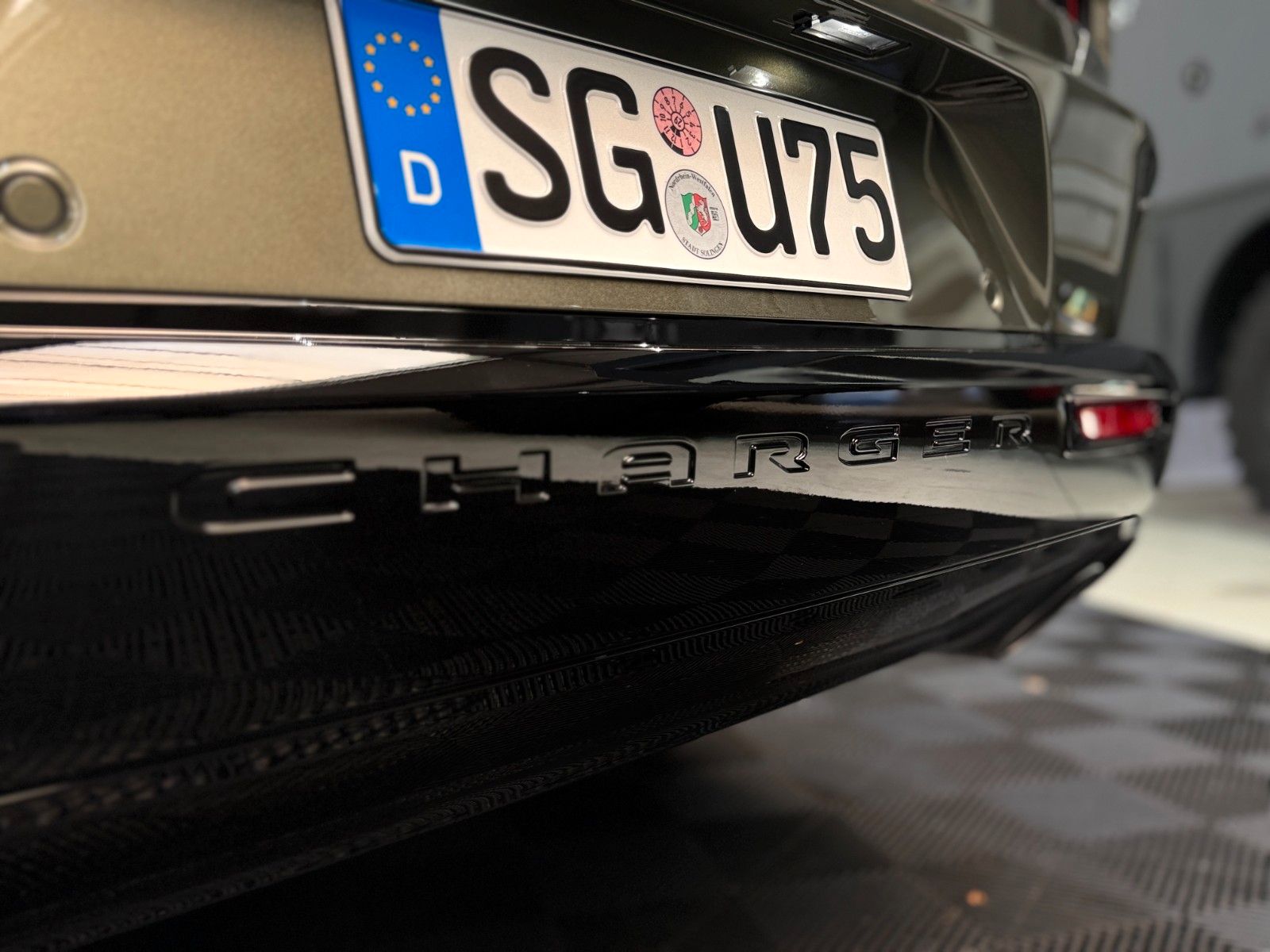 Fahrzeugabbildung Dodge Charger R/T - 2 Door - SIXPACK - ALLRAD