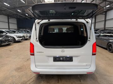 Mercedes V 300 - 9