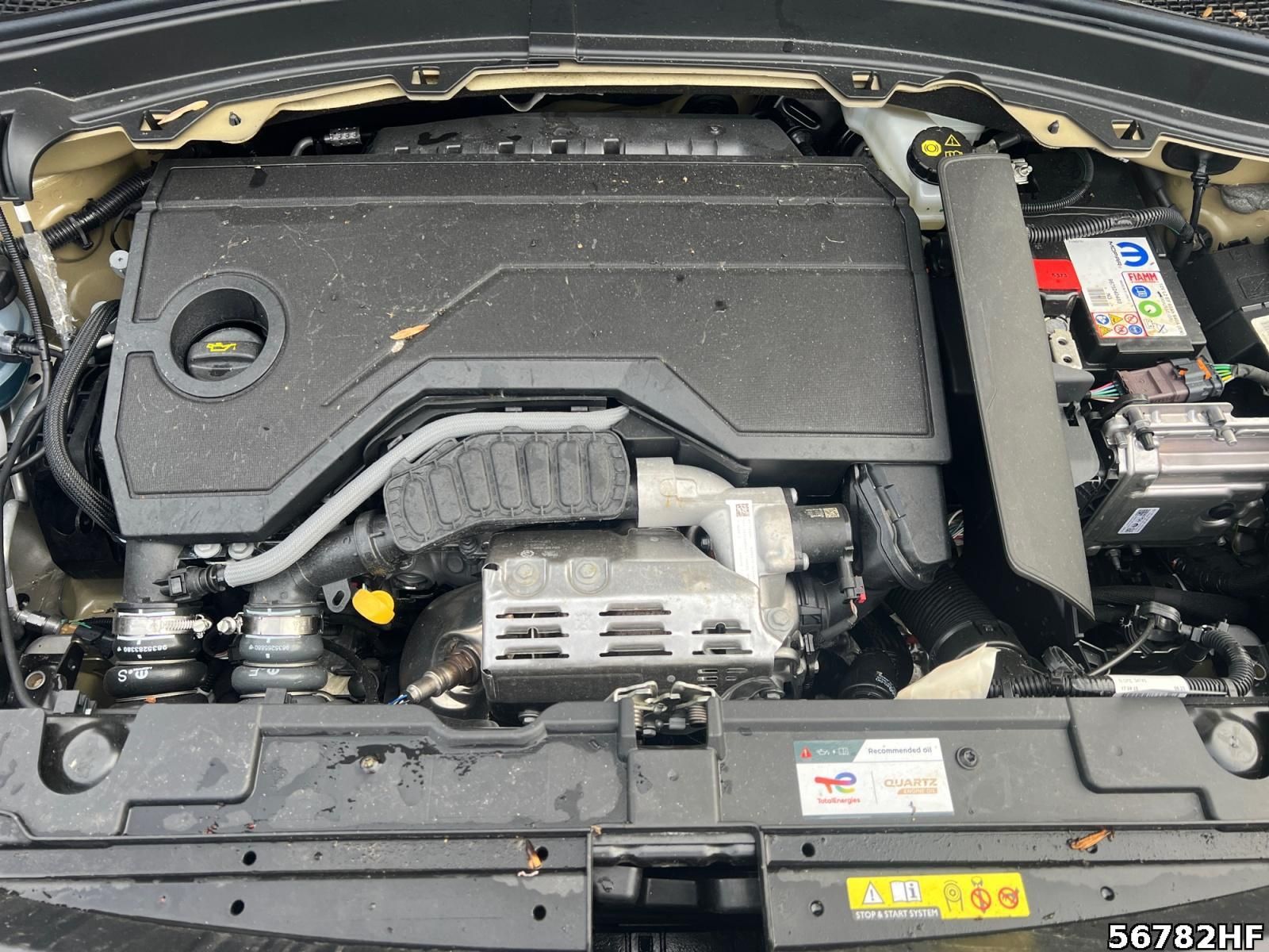 Fahrzeugabbildung Citroën C3 Aircross Plus Hybrid 145 PS AT