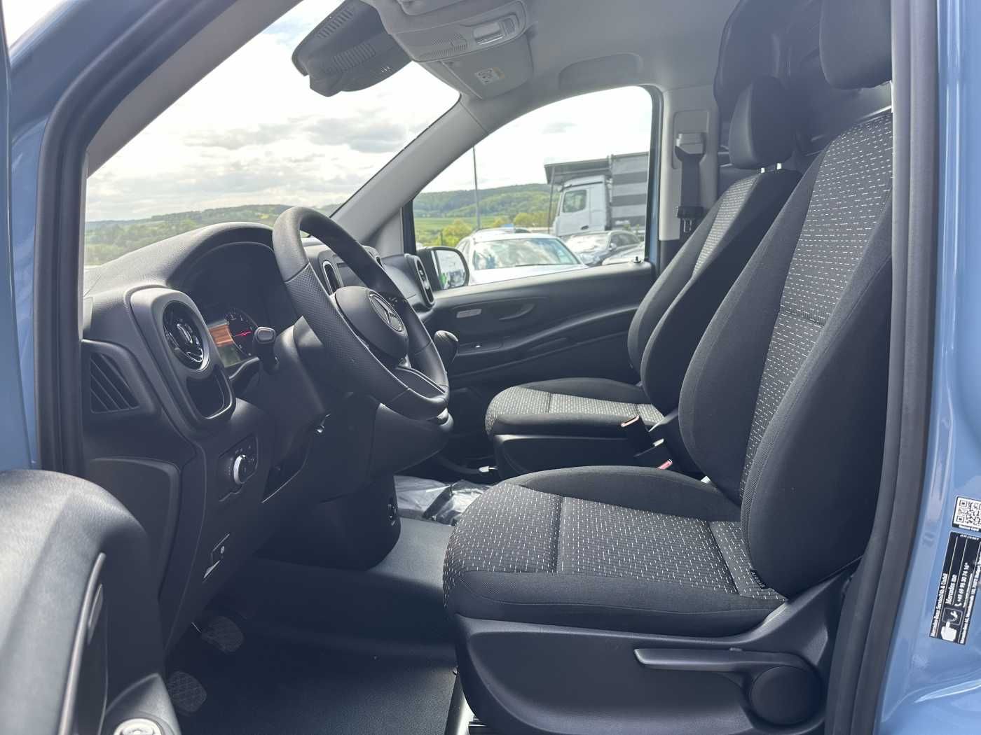 Fahrzeugabbildung Mercedes-Benz Vito 114 CDI Klima AHK Kamera SHZ Tempomat