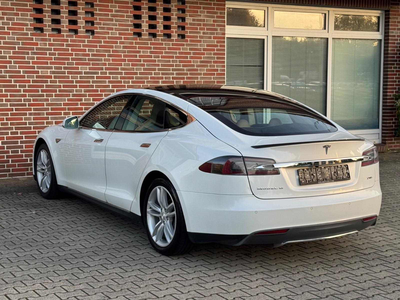 TESLA MODEL S P85 421CH - SUPERCHARGE GRATUITE - SOH 95.8%