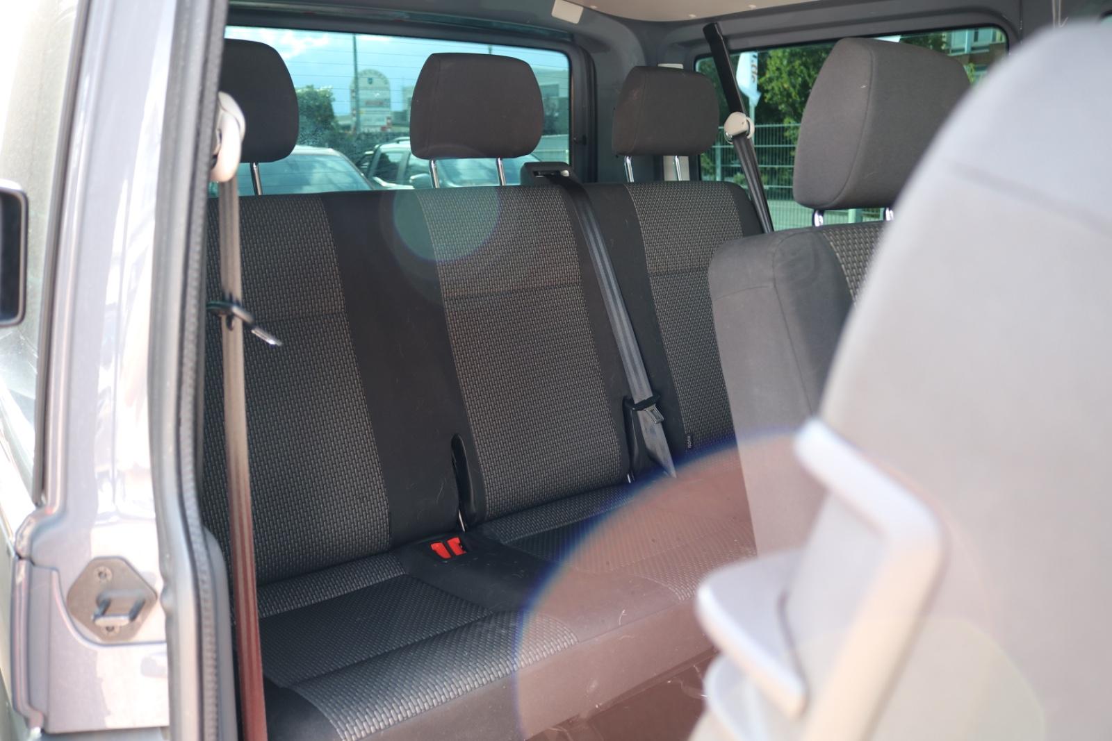 Volkswagen T6 Caravelle 2.0 TDI/9-SITZE/KAMERA/NAVI/AHK/PDC