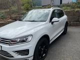 Volkswagen Touareg 3.0 V6 TDI SCR Tiptronic Executive E... - gebrauchte VW Touareg aus dem Jahr 2017