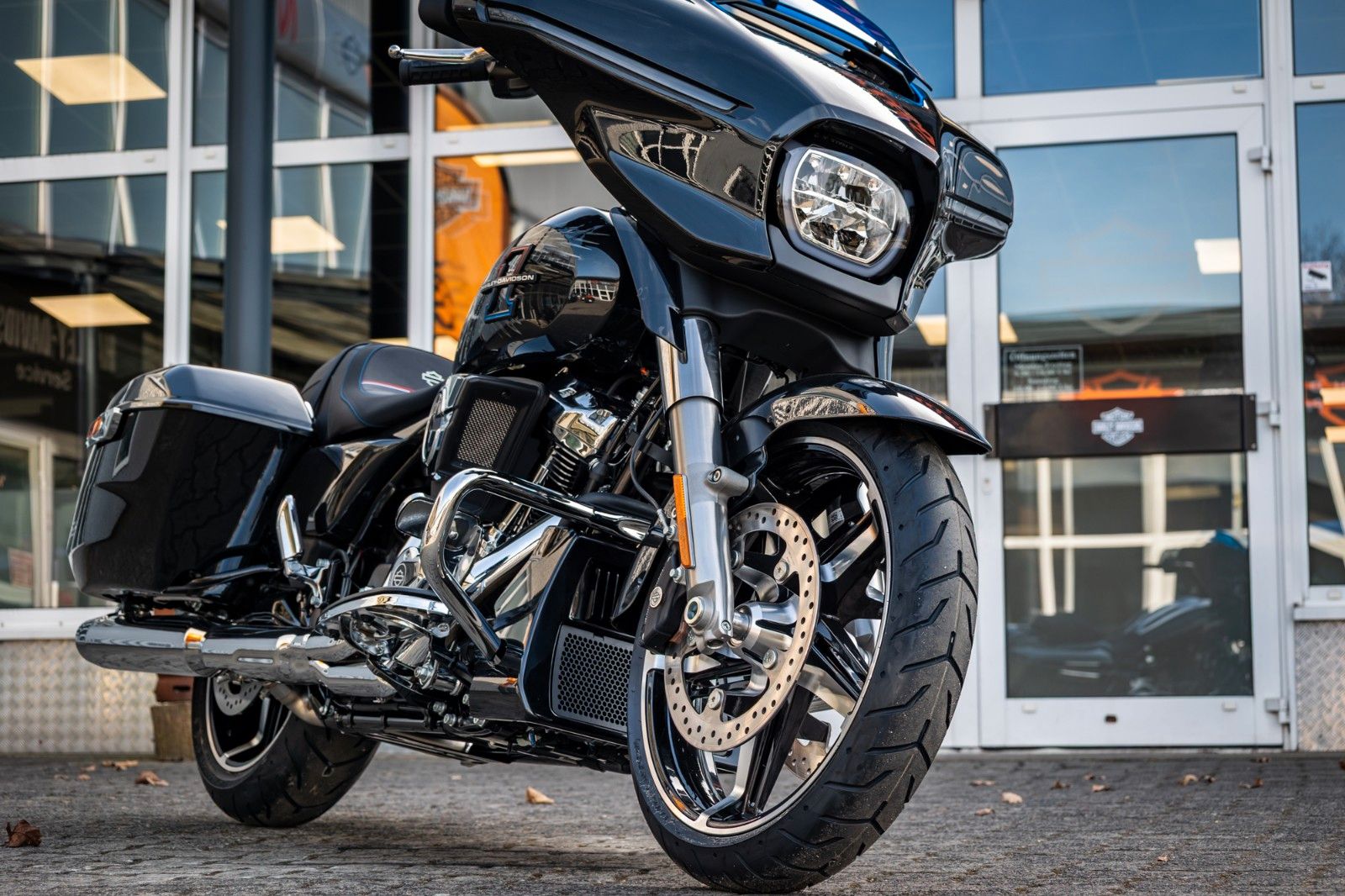 Fahrzeugabbildung Harley-Davidson Street Glide FLHX MY26 117 CUI