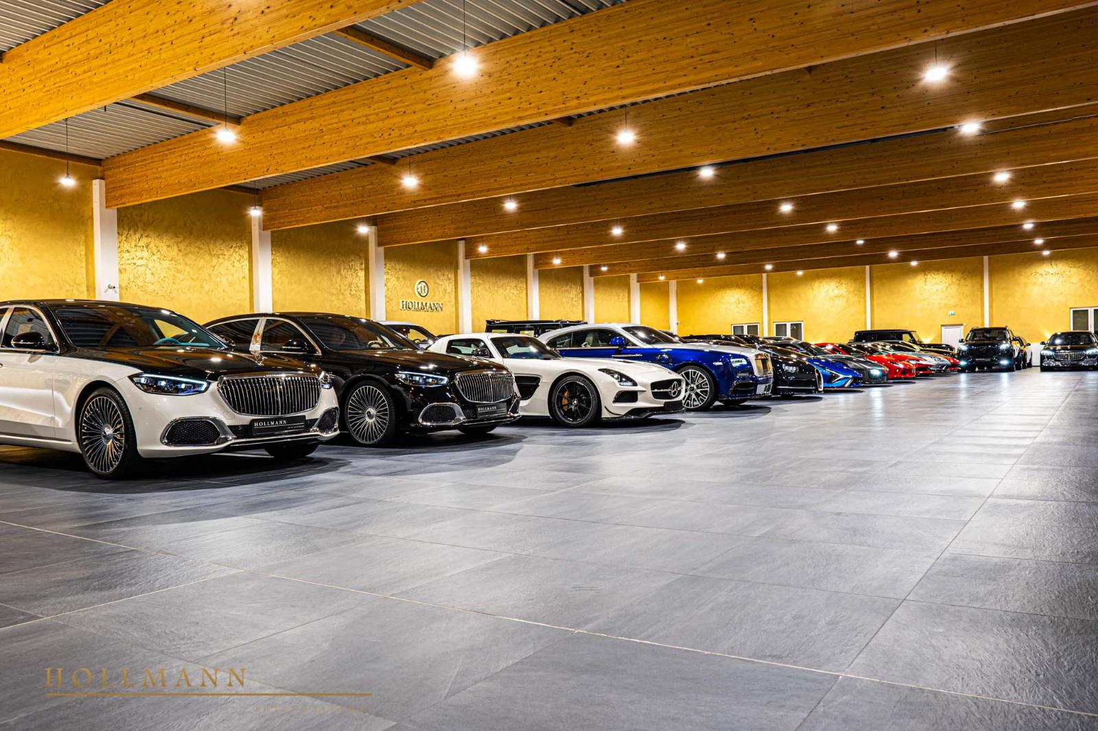 showroom-image-top