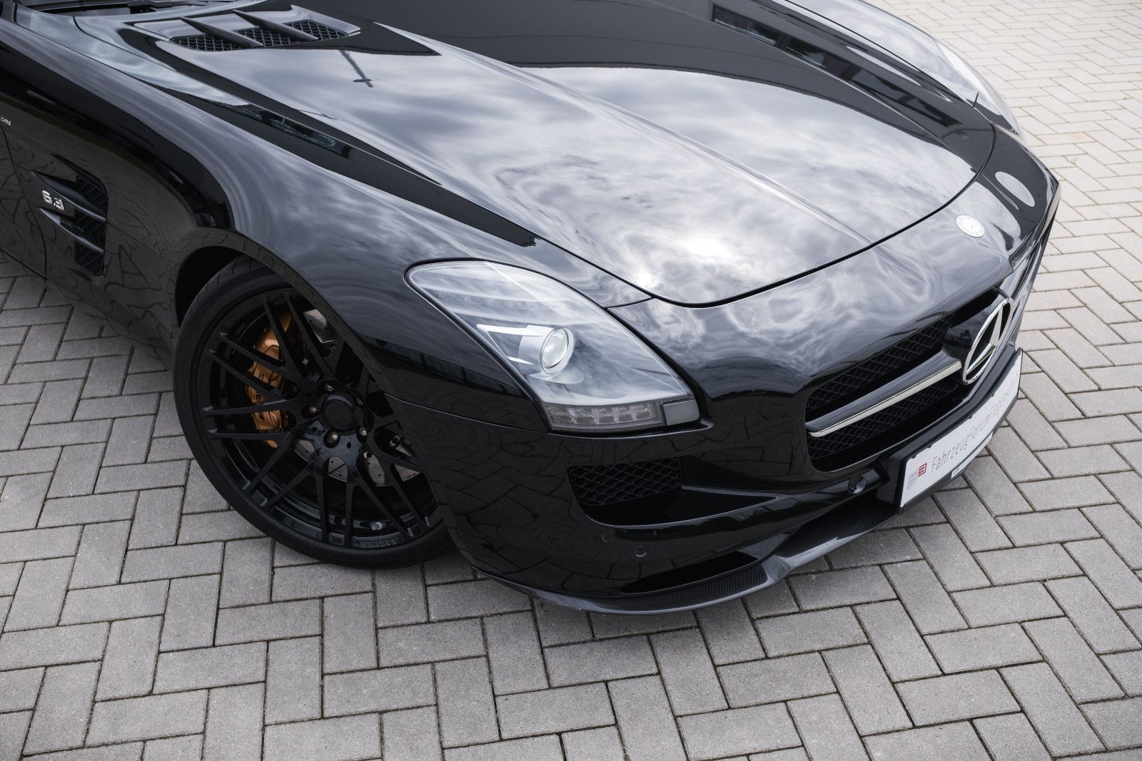 Fahrzeugabbildung Mercedes-Benz SLS AMG Roadster-Rückfahrkamera-Performance-Pak.