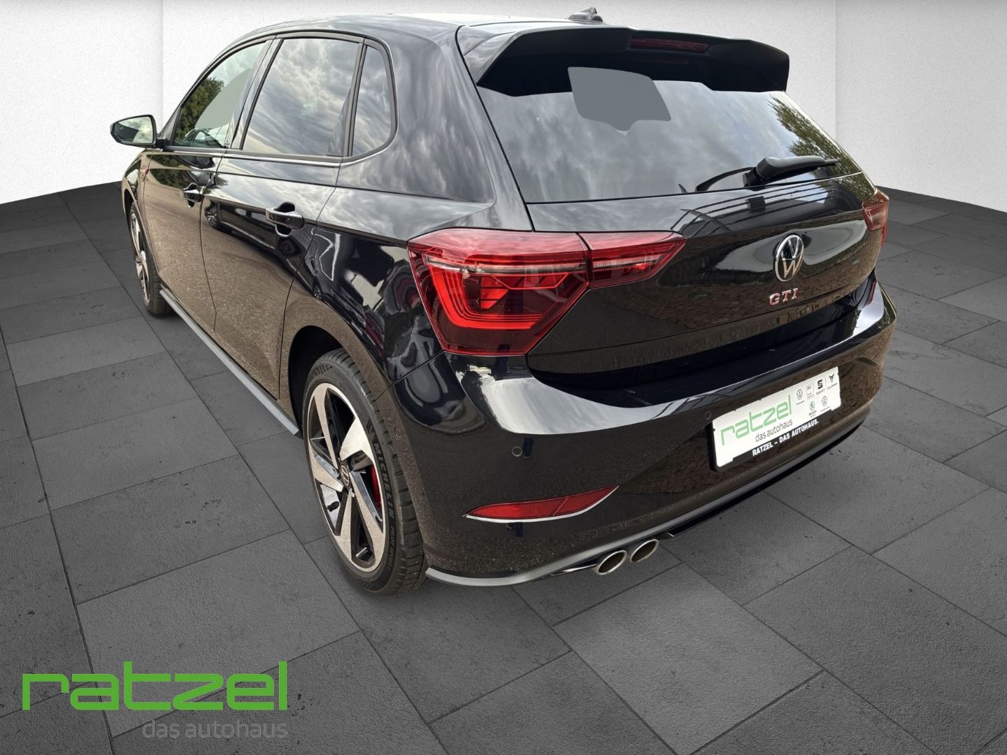 Fahrzeugabbildung Volkswagen Polo 2.0 TSI GTI El. Panodach Digitales Cockpit