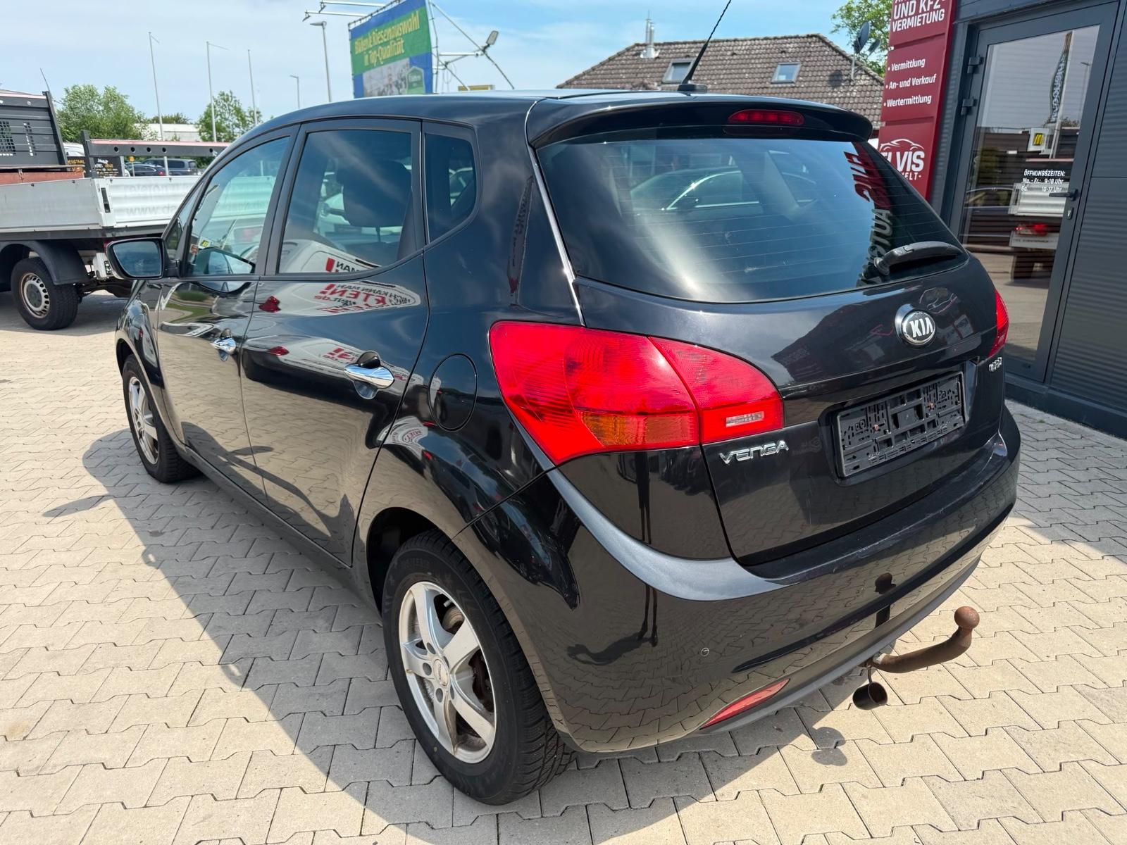 Kia Venga 2013 — photo 6