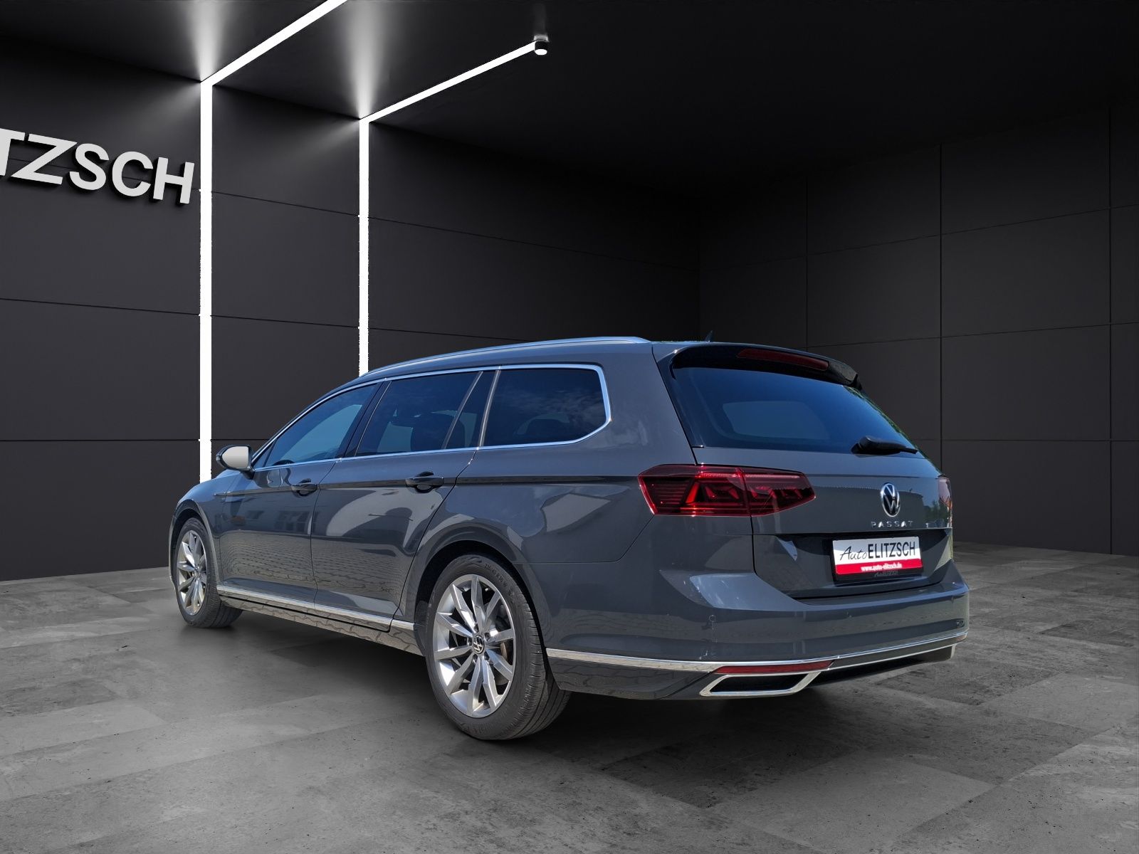 Fahrzeugabbildung Volkswagen Passat Variant TDI Elegance DSG R-Line Matrix AH