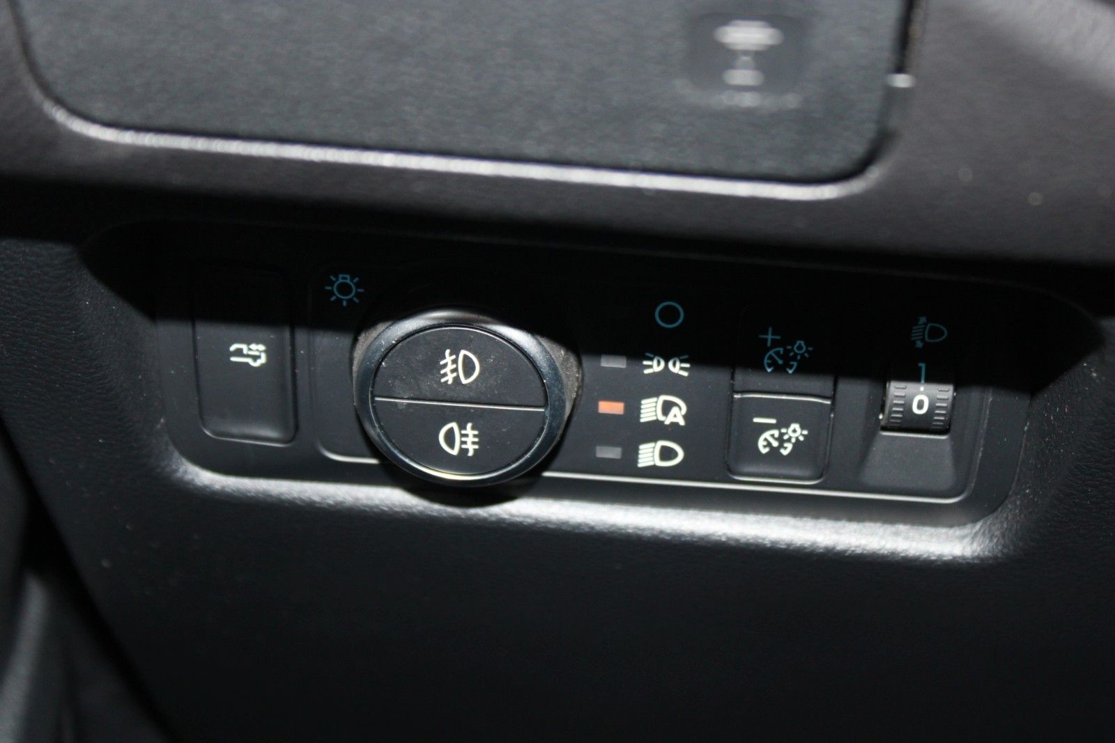 Fahrzeugabbildung Ford Ranger Wildtrak Automatik AHK Leder ACC CAM B&O