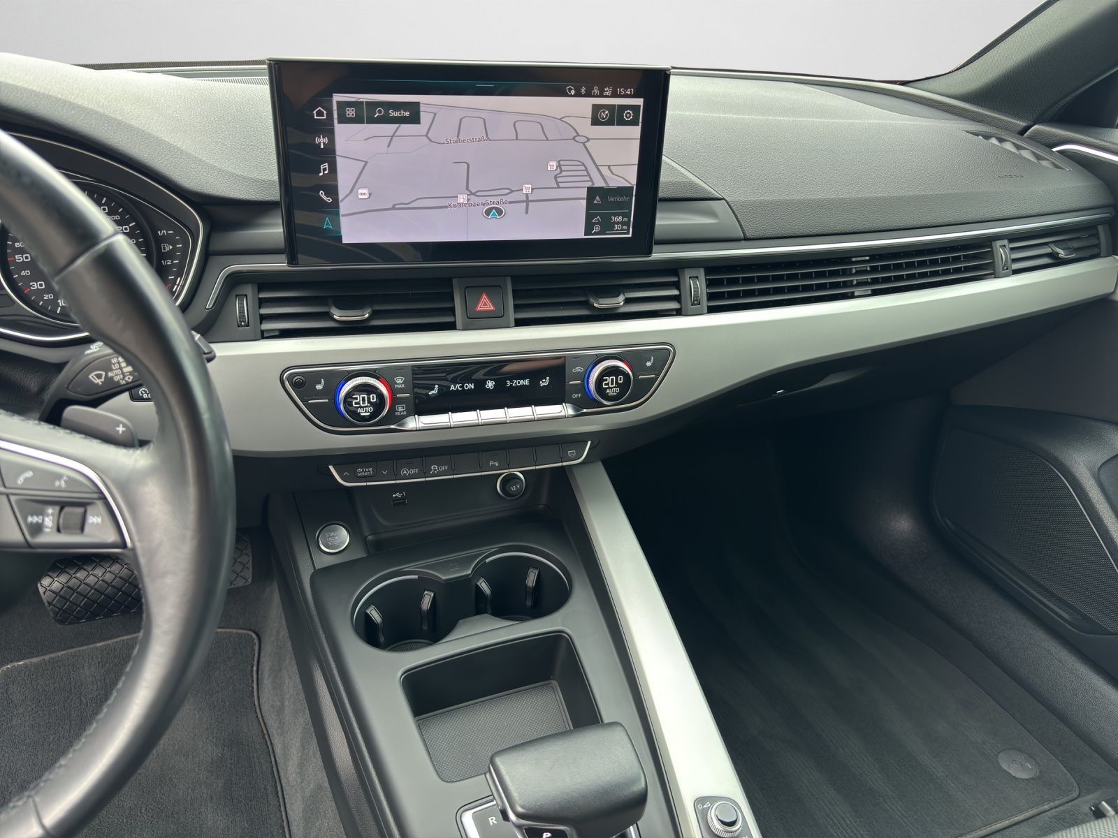 Audi A4 - Bild 12