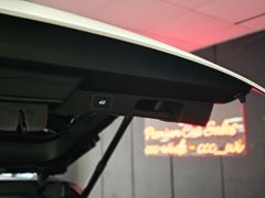 Fahrzeugabbildung Land Rover Range Rover Sport 3.0 SDV6 HSE (PANO/APPLE/CAMER