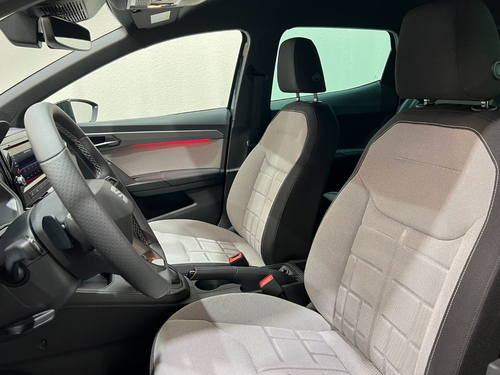 Fahrzeugabbildung SEAT Ibiza 1.0 TSI 85kW FR DSG