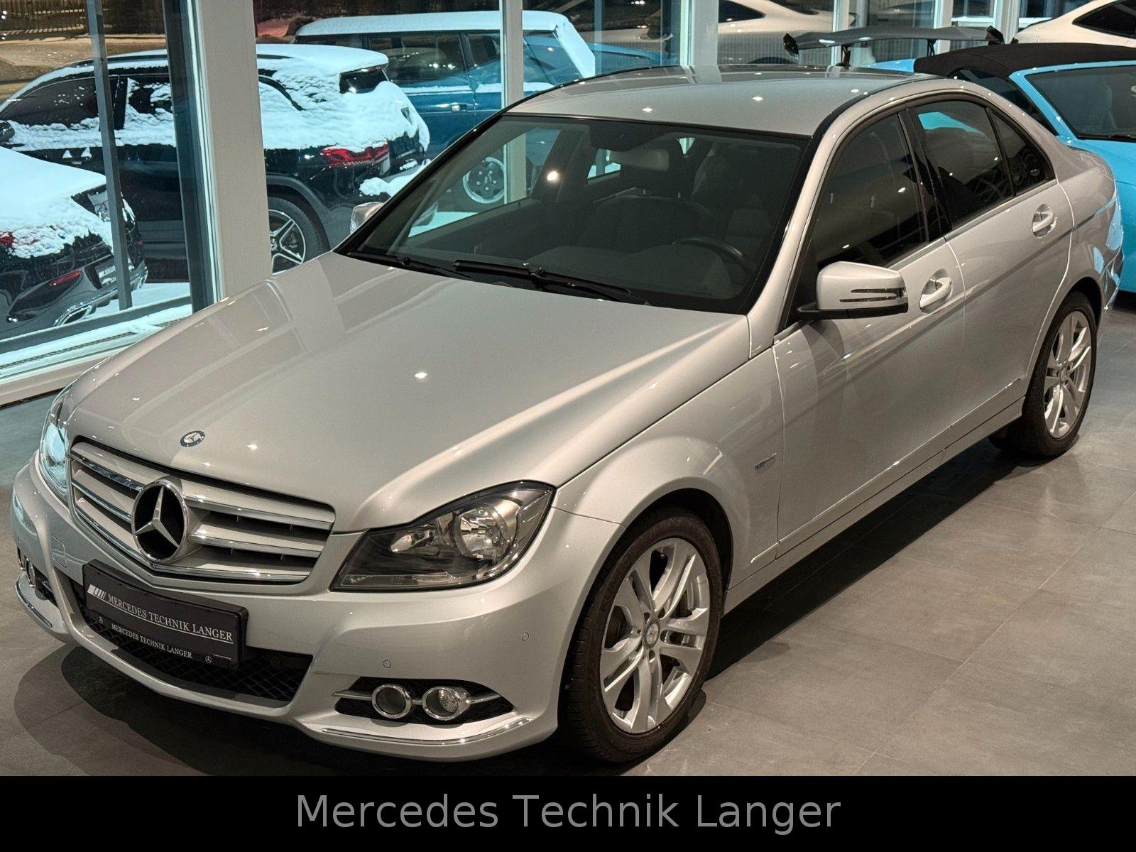 Mercedes-Benz C 200 CGI BlueEfficiency/SERVICE NEU