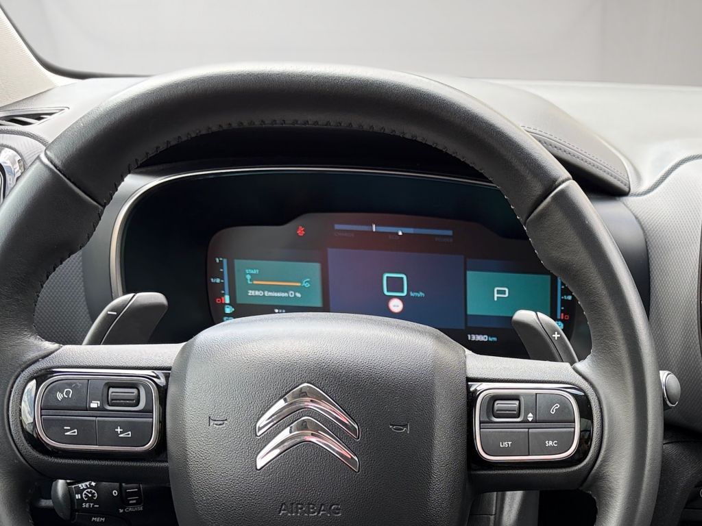 Fahrzeugabbildung Citroën C5 Aircross Hybrid 225 e-EAT8 SHINE*Panorama-SD