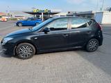Hyundai i30 - Hyundai i30 aus 2010 mit Diesel-Antrieb