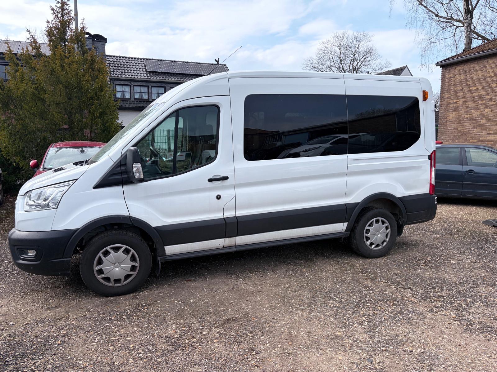 Ford Transit L2H2-Behindertengerechter Umb. mit Rampe