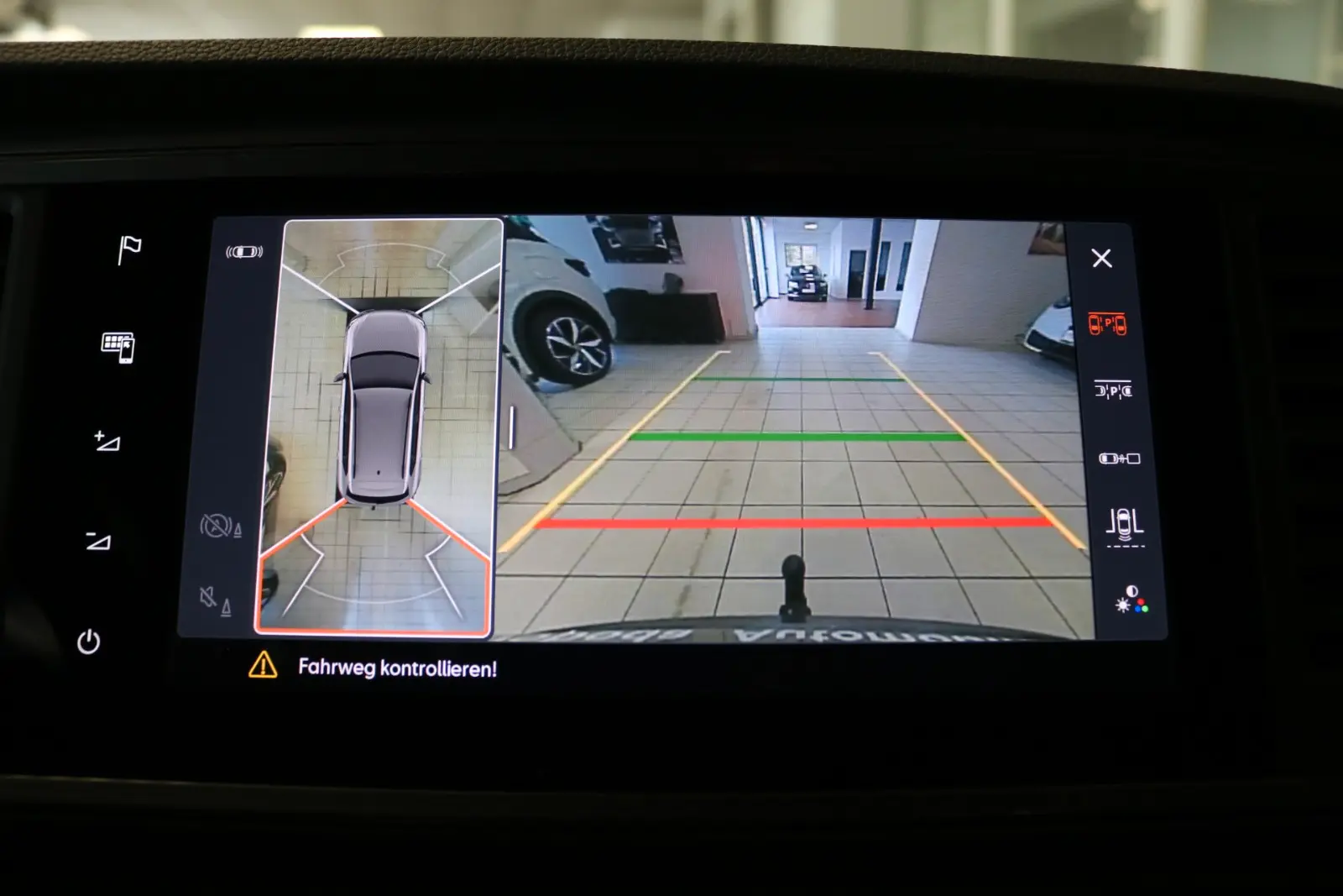 Cupra Ateca VZ 4Drive DCC AHK Pano 360° Memory, миниатюра 24