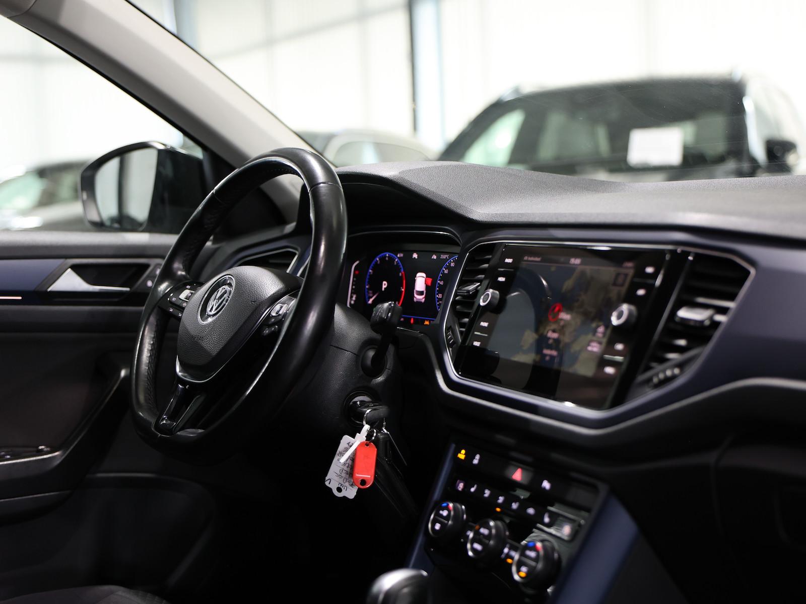Volkswagen T-Roc 1.5 TSI DSG UNITED R-LINE SPORT / LED, AID, миниатюра 22