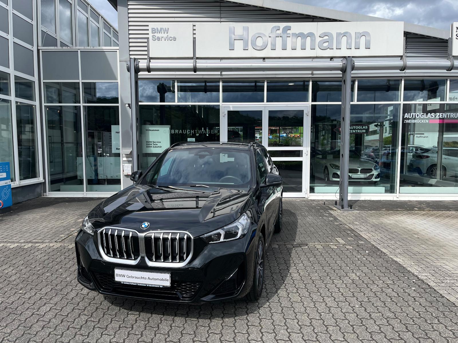BMW X1 18iA sDrive M Sport Adapt.LED/Panorama/AHK