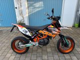 KTM 690 SMC R   / KTM LC4 - KTM 690 LC4