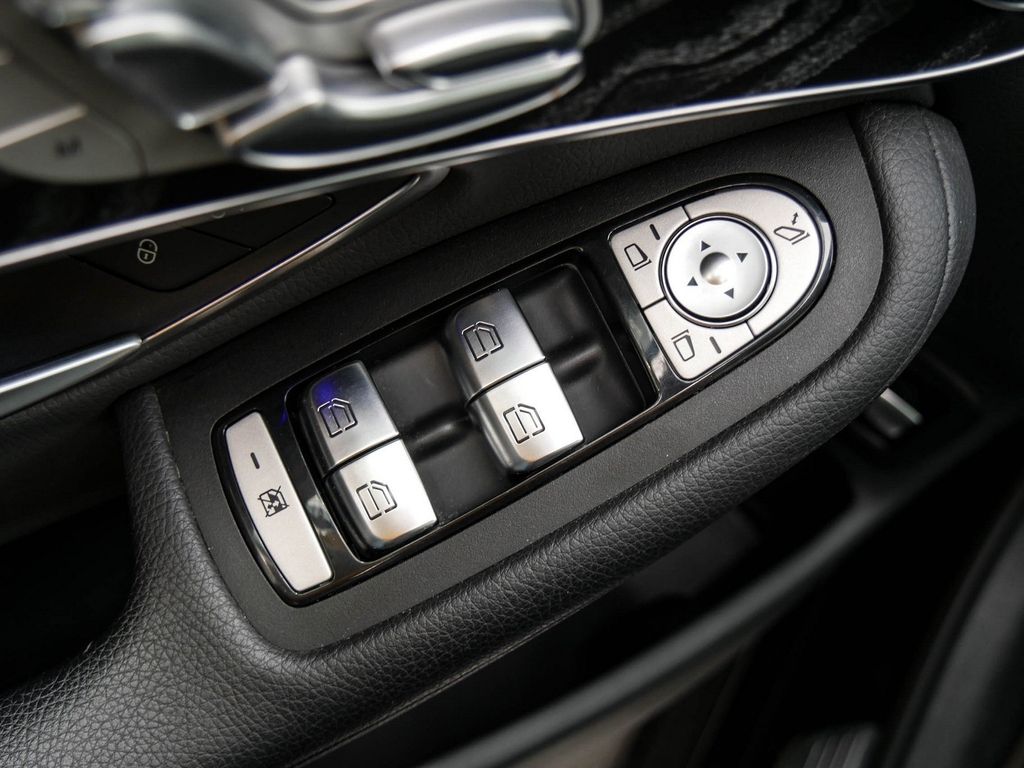 Mercedes-Benz GLC 300 e 4M |DISTR|KEYL|LED|NAVI|PANO|360°|MBUX