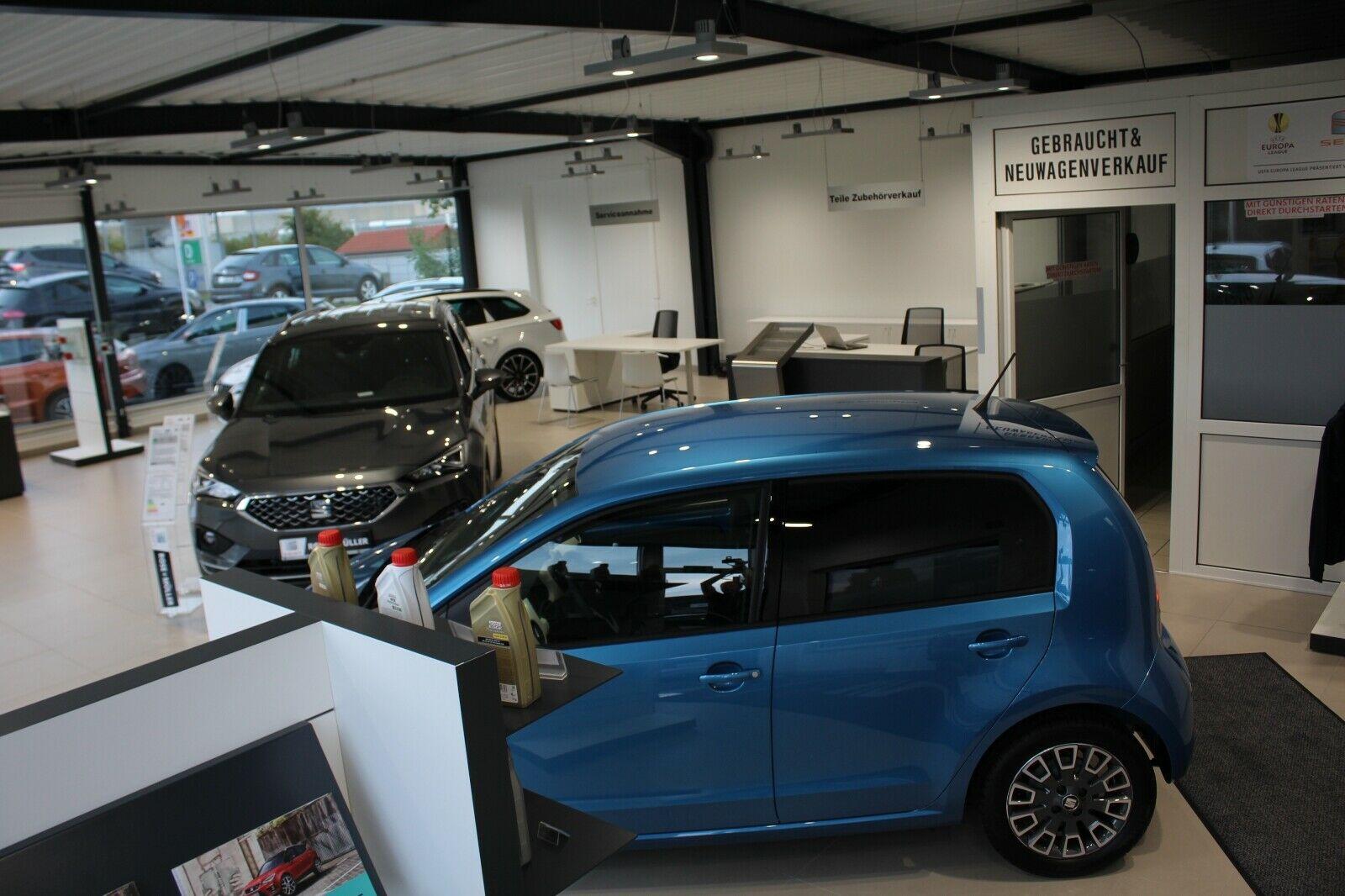 showroom-image-top