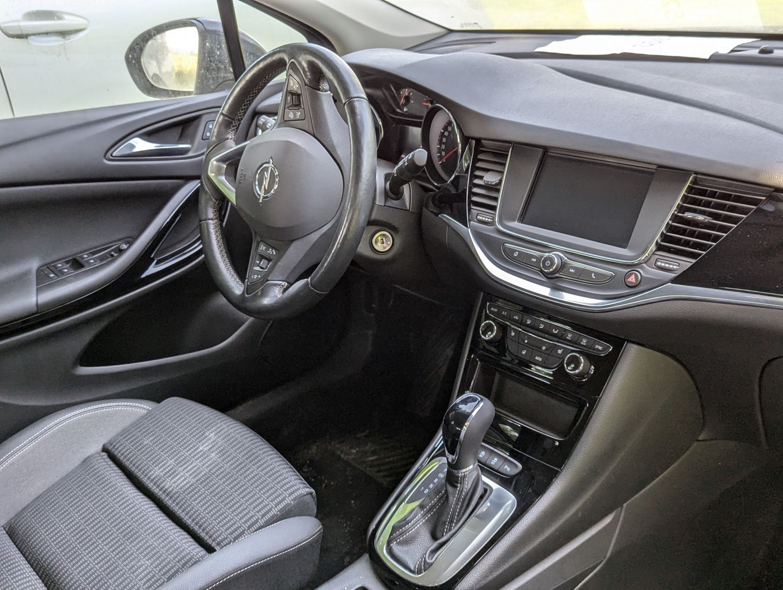 OPEL Astra 1.5 CDTI Aut. Elegance Navi LED Kamera - Image 9