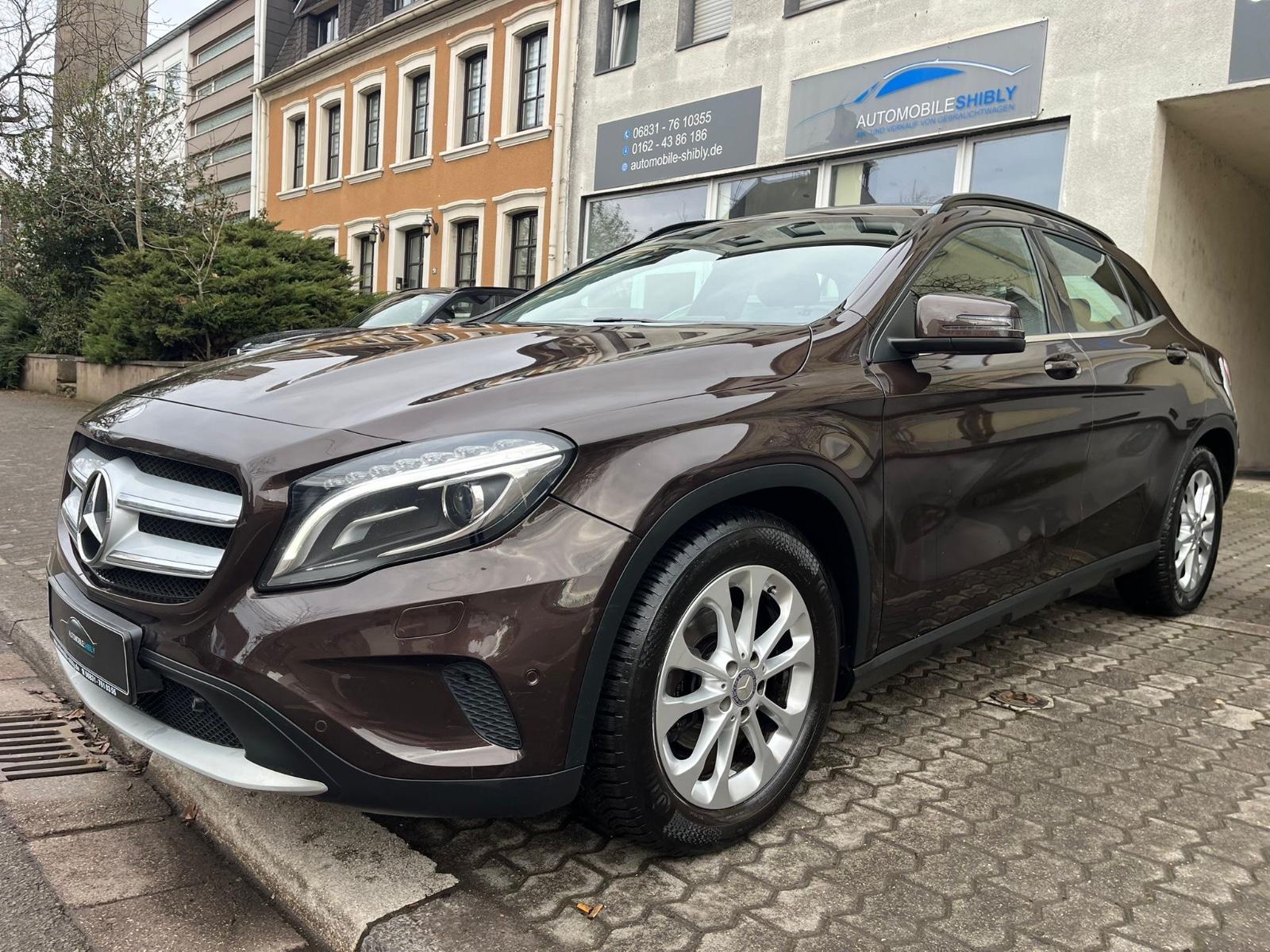 Mercedes-Benz GLA 200 Automatik, LED, Standheizung