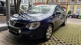Volkswagen Eos 2.0 FSI Standard - Volkswagen Eos: Standard