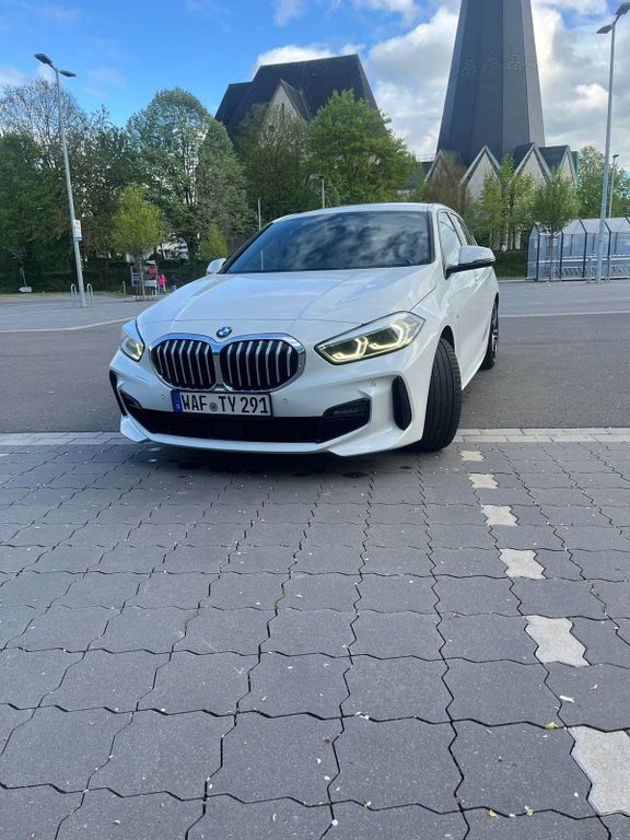 Image of BMW 118