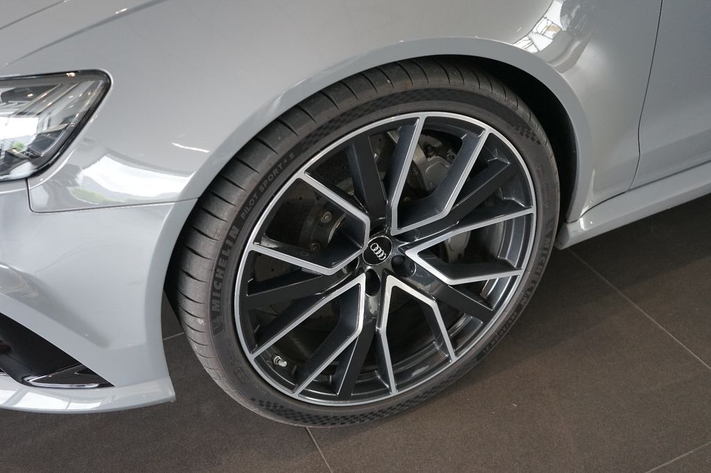 Audi RS6 performance | HuD | Pano | Keramik | 305km/h Audi RS6 performance | HuD | Pano | Keramik | 305km/h