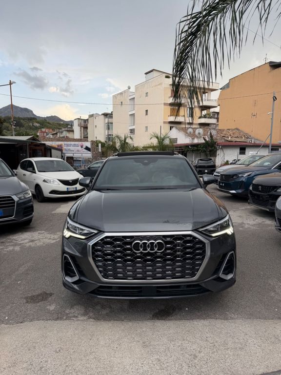 Image of Audi Q3
