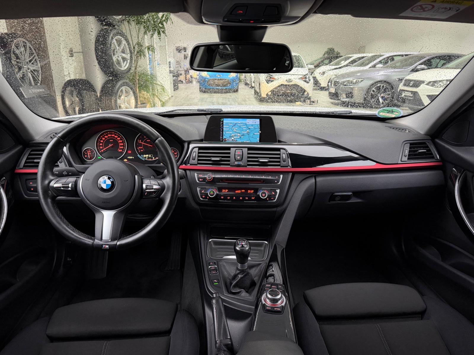 BMW 320 2014 — photo 13