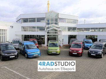 Volkswagen Caddy Maxi LIFE 2.0TDI NAVI KAMERA PDC AHK 7SITZ