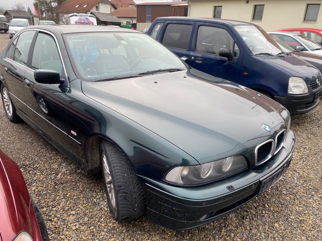 BMW 530d  Limo*SCHALTER*Leder*Xenon*Glasdach*1.Hand*