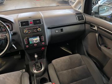 Volkswagen Touran Highline *PANO*SHZ*NAVI*PDC*TEMPOMAT*