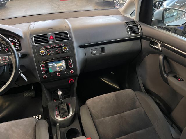 Volkswagen Touran Highline *PANO*SHZ*NAVI*PDC*TEMPOMAT*
