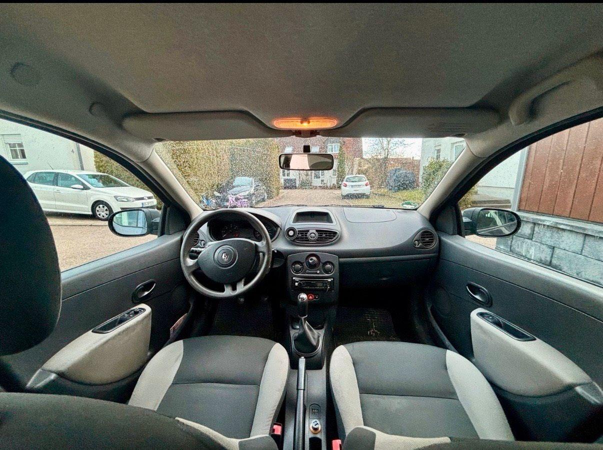 Renault Clio 2009 — photo 6