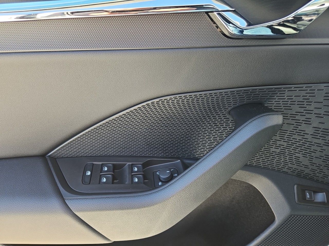 Fahrzeugabbildung SKODA Octavia Combi Style 4x4 TDI DSG,Navi,AHK,Matrix