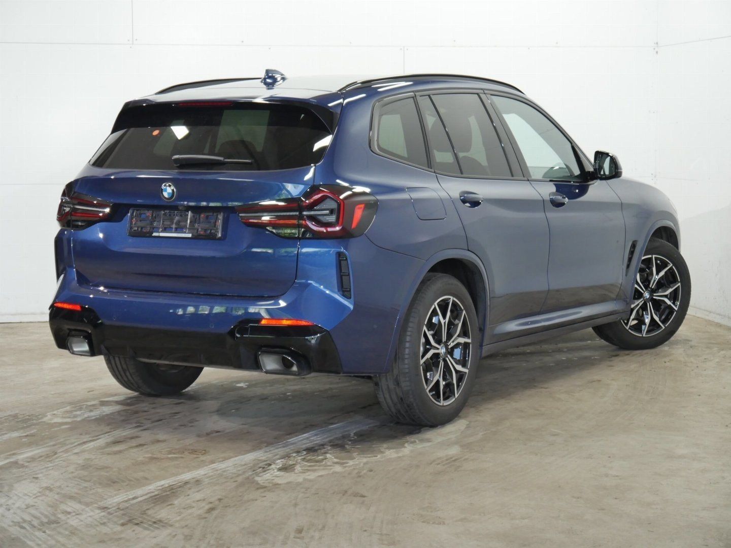 Fahrzeugabbildung BMW X3 xDrive20i M Sportpaket, Panorama-Glasdach, He