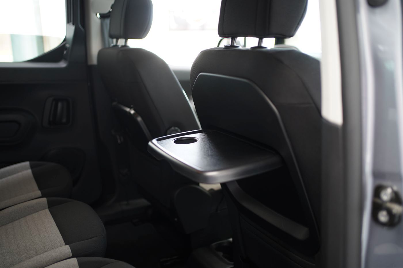 Fahrzeugabbildung Citroën Berlingo XL BlueHDi 130 Max Winter Paket Navi DA