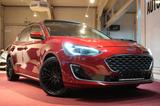 Ford Focus 1.5 EcoBoost VIGNALE *LED*Kamera*Navi*Pano - Ford Focus Vignale mit Benzin-Antrieb