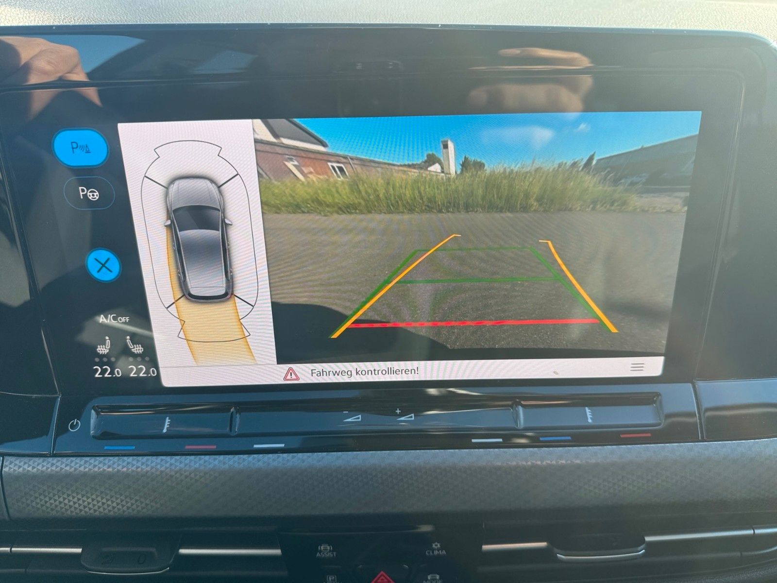 Fahrzeugabbildung Volkswagen Golf VIII Lim. Active 2.0 TDI