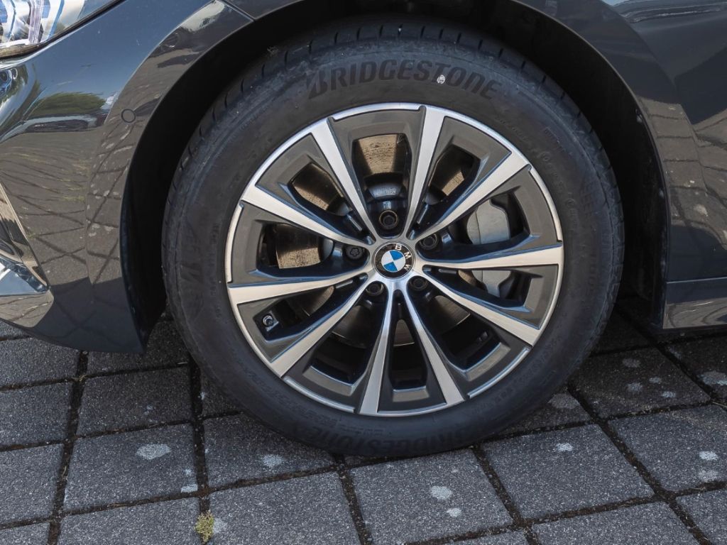 BMW 330 ixDrive Navi 360 Kamera Leder e-Sitze PDCv h foto 5